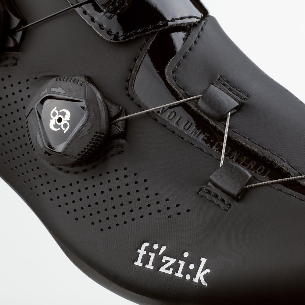 Велотуфли Fizik VENTO R3 ARIA (40, Черный)