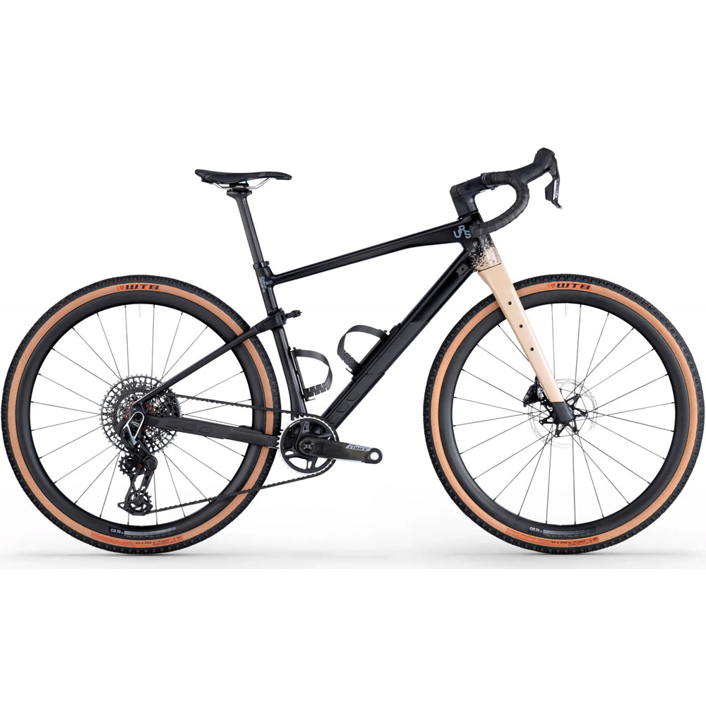 Велосипед gravel BMC URS 01 ONE  X0 AXS Force Mix Eagle 1x12 Carbon/Grey/Sand (30007070, M)