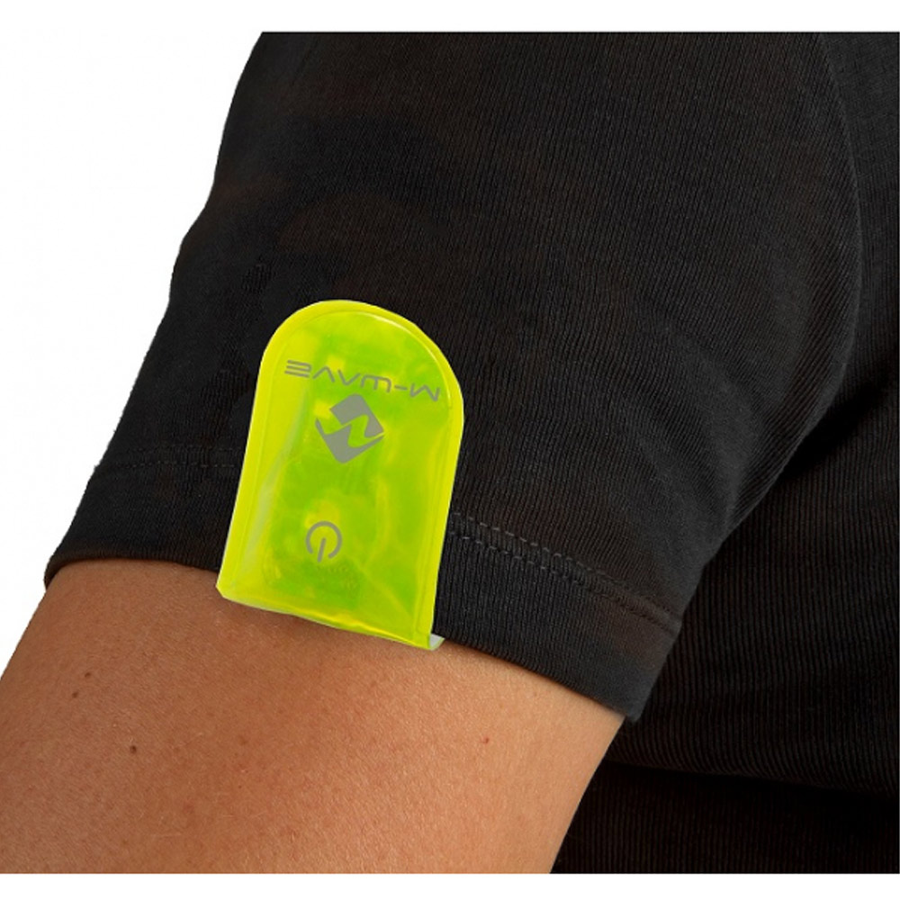 Магнитная клипса для одежды отражающая с диодами M-Wave