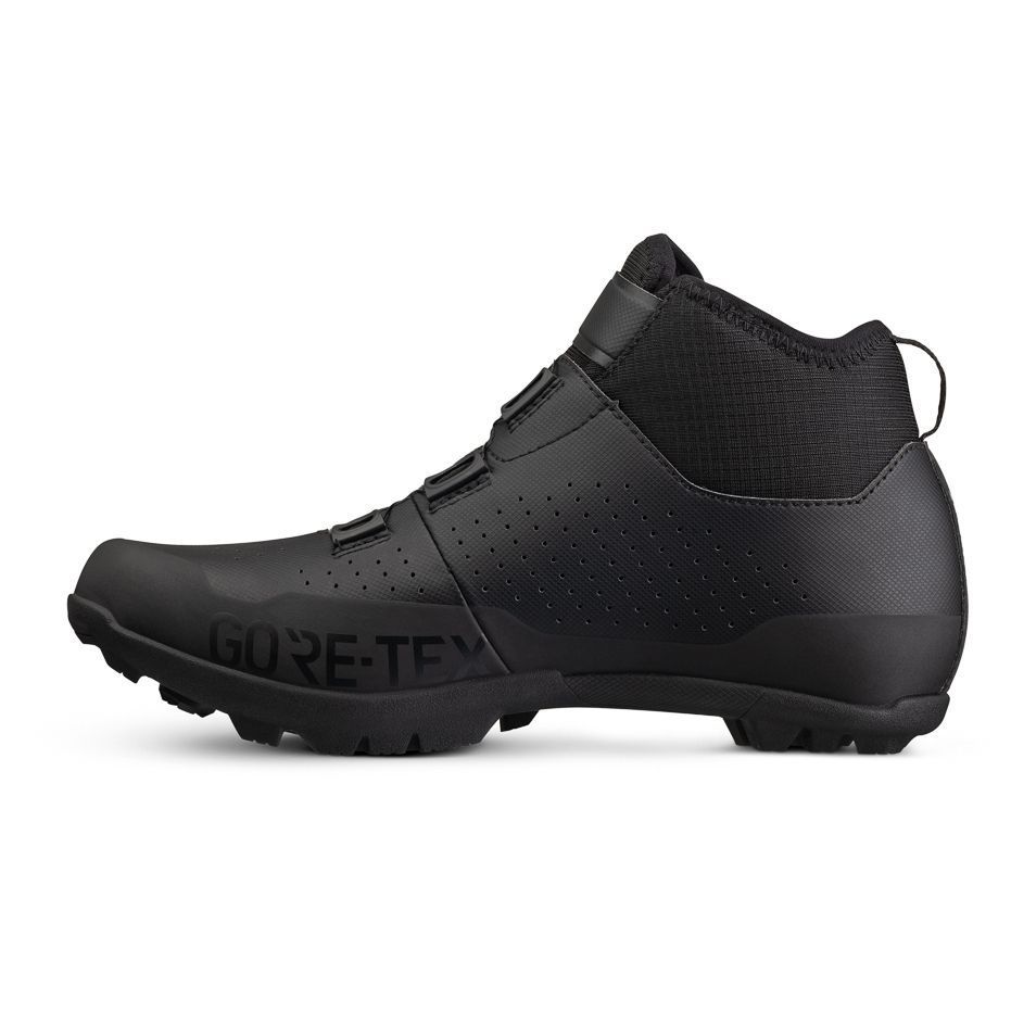 Велотуфли MTB Fizik TERRA ARTICA X5 GTX (39, Черный/черный)